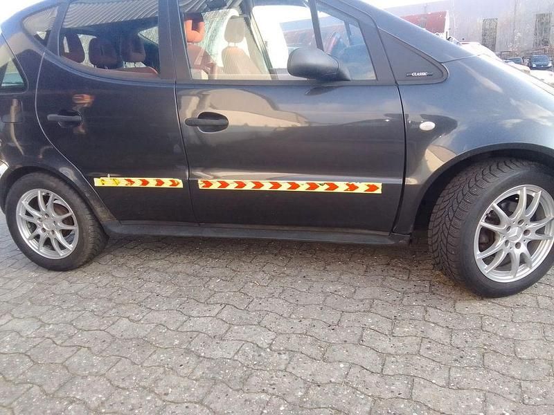 Gebraucht Mercedes A160 Classic 75 PS (55 kW) 2001 Schwarz Van / Kleinbus