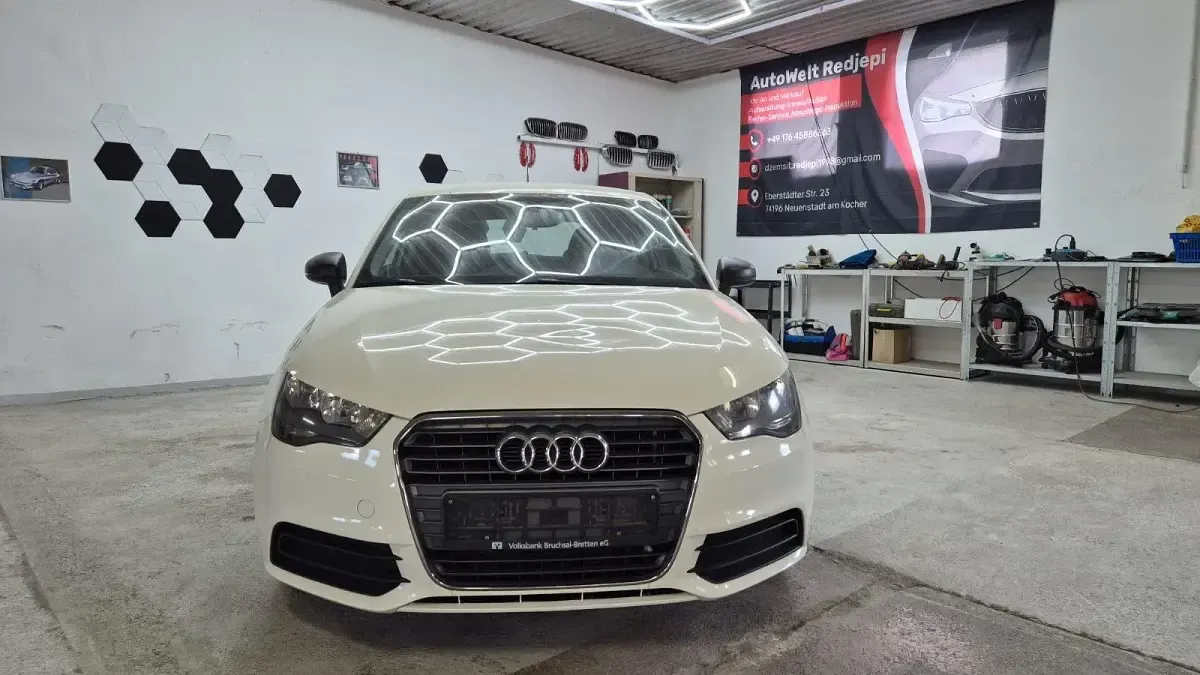 Gebraucht Audi A1 Ambition 86 PS (63 kW) 2011 Weiß Kleinwagen