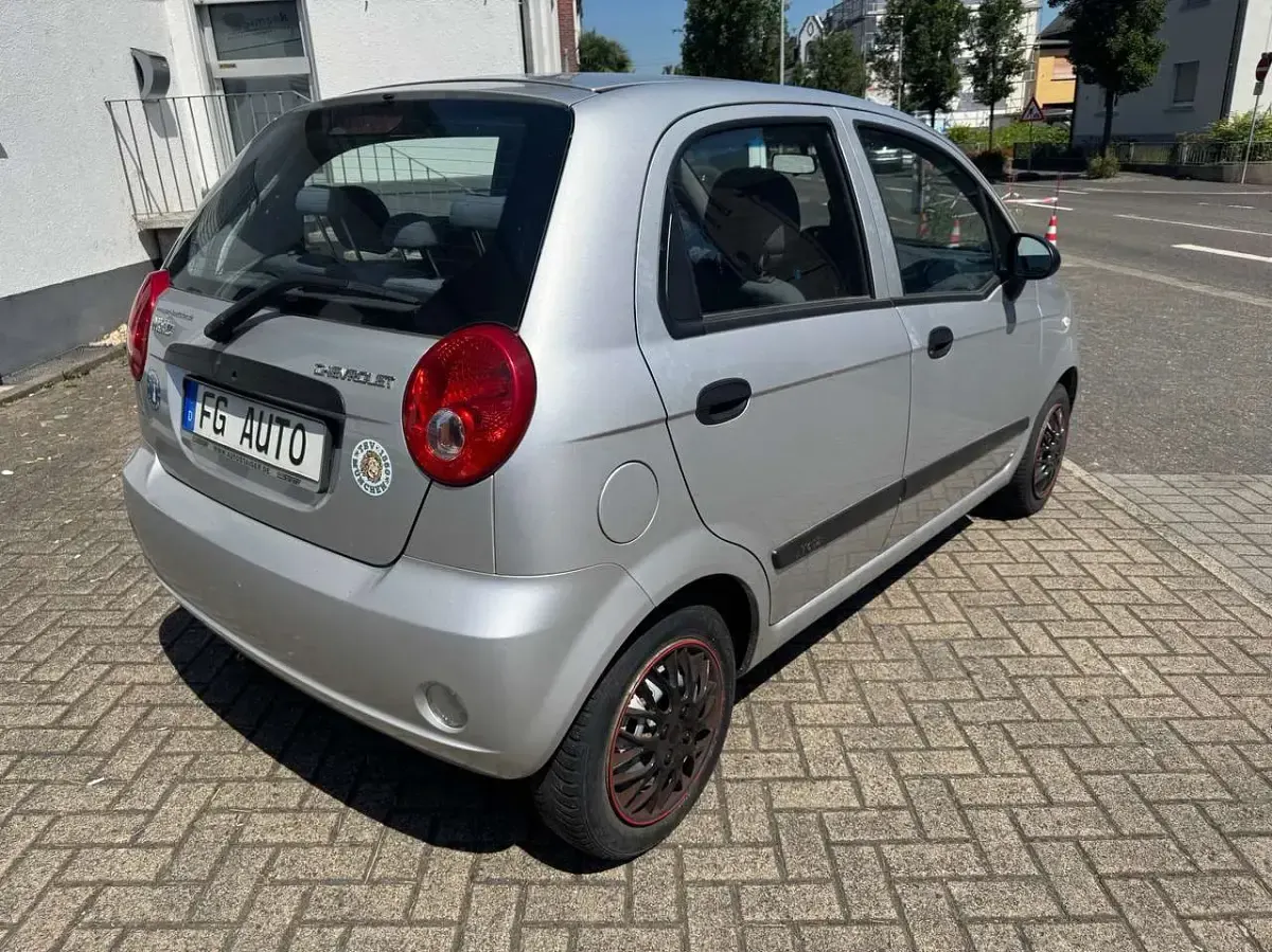 Gebraucht Chevrolet Matiz 52 PS (38 kW) 2009 Grau Kleinwagen