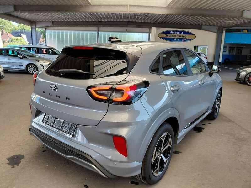 Neu Ford Puma ST-Line 125 PS (91 kW) 2025 Silber Limousine