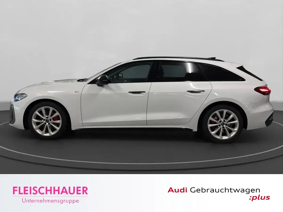 Gebraucht Audi A5 Basis 204 PS (150 kW) 2025 Blau Kombi