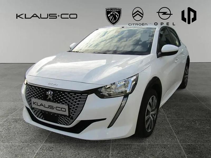 Weiß Gebraucht 2021 Peugeot e-208 Active Kleinwagen | 14.990 € (Fairer Preis) - Bild 1/3