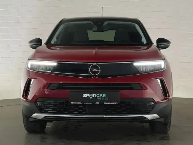 Używany Opel Mokka Elegance 131 KM (96 kW) 2023 Czerwony SUV