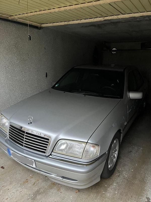 Gebraucht Mercedes C240 170 PS (125 kW) 1998 Silber Limousine