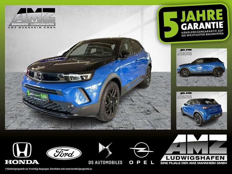 Perl blau/voltaik blau Gebraucht 2023 Opel Mokka-e GS Line SUV | 21.990 € (Fairer Preis) - Bild 1/4