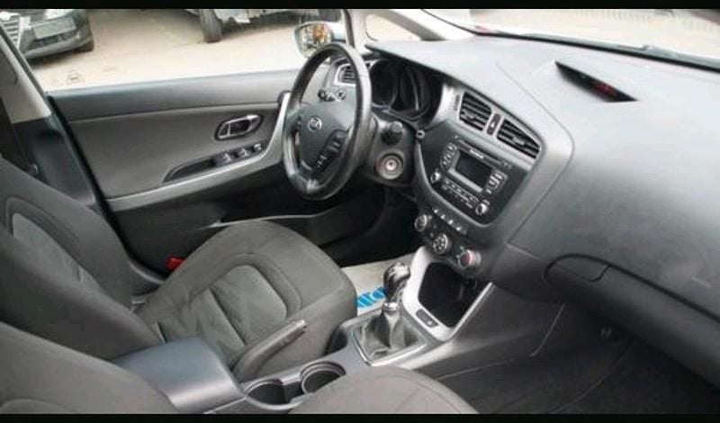 Silber Gebraucht 2013 Kia Ceed Kombi | 6.890 € (Fairer Preis) - Bild 1/4