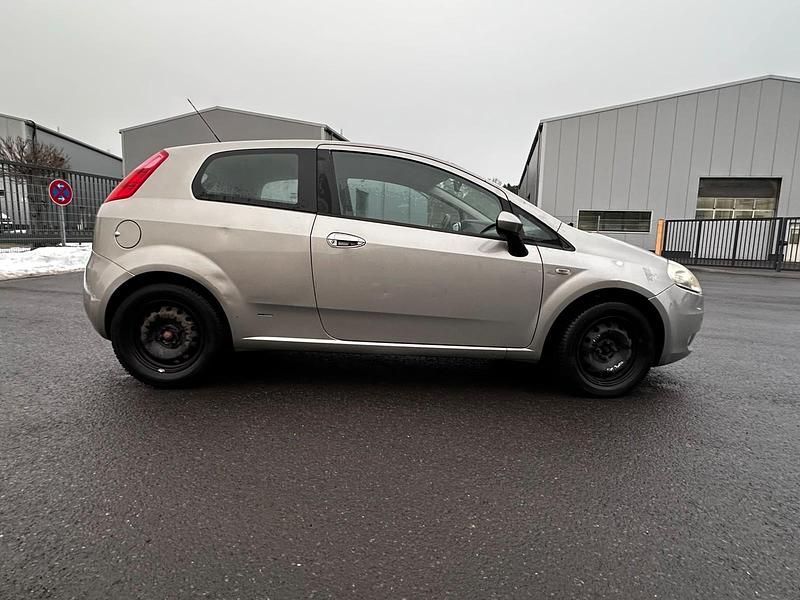 Gebraucht Fiat Punto Dynamic 90 PS (66 kW) 2007 Beige Kleinwagen