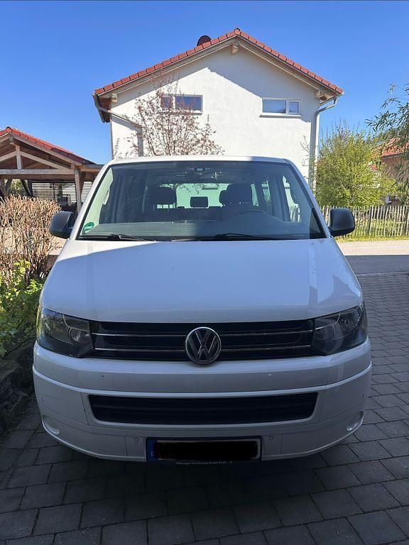 Second-hand VW T5 140 CP (102 kW) 2012 Alb Van