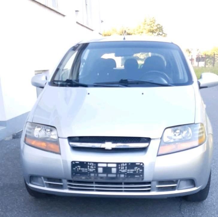 Silber Gebraucht 2009 Chevrolet Kalos Limousine | 1.850 € - Bild 1/4