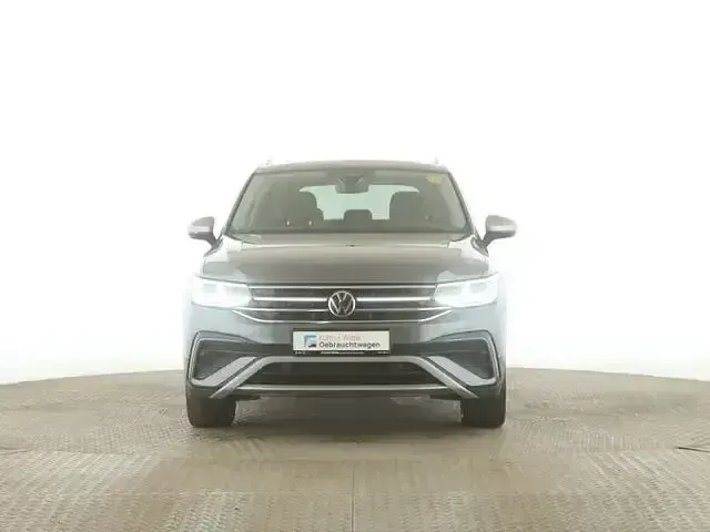 Usado VW Tiguan Allspace Elegance 200 HP (147 kW) 2022 Cinzento SUV