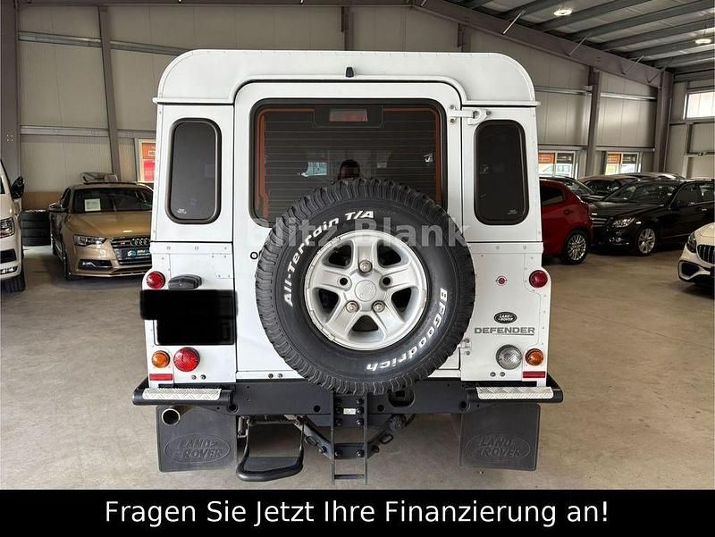 Gebraucht Land Rover Defender 122 PS (89 kW) 2013 Weiß SUV