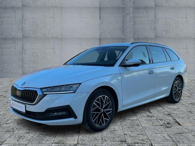 Gebraucht Skoda Octavia Clever 116 PS (85 kW) 2021 Weiß Kombi