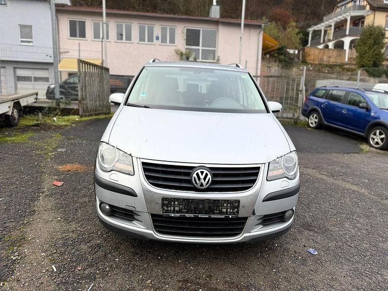 Silber Gebraucht 2008 VW Touran Cross Van / Kleinbus | 3.500 € (Fairer Preis) - Bild 1/4