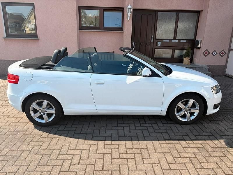 Gebraucht Audi A3 Cabriolet 105 PS (77 kW) 2010 Weiß Cabrio