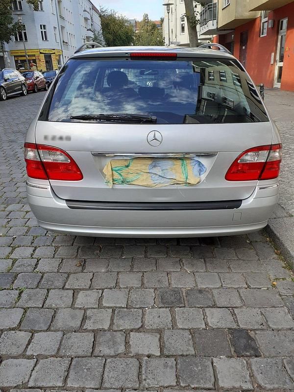 Gebraucht Mercedes E240 Elegance 177 PS (130 kW) 2004 Silber Kombi