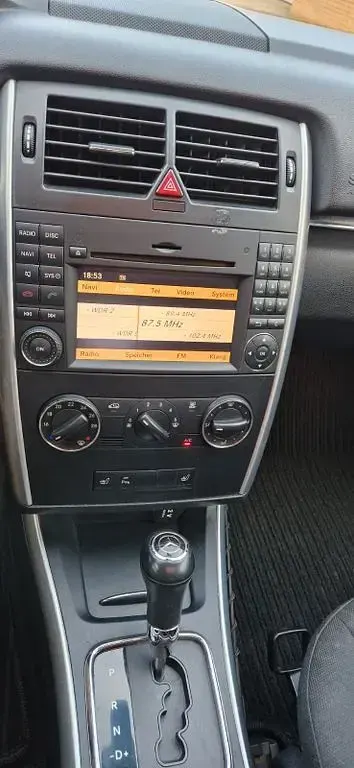 Gebraucht Mercedes B200 140 PS (102 kW) 2009 Grau Van / Kleinbus