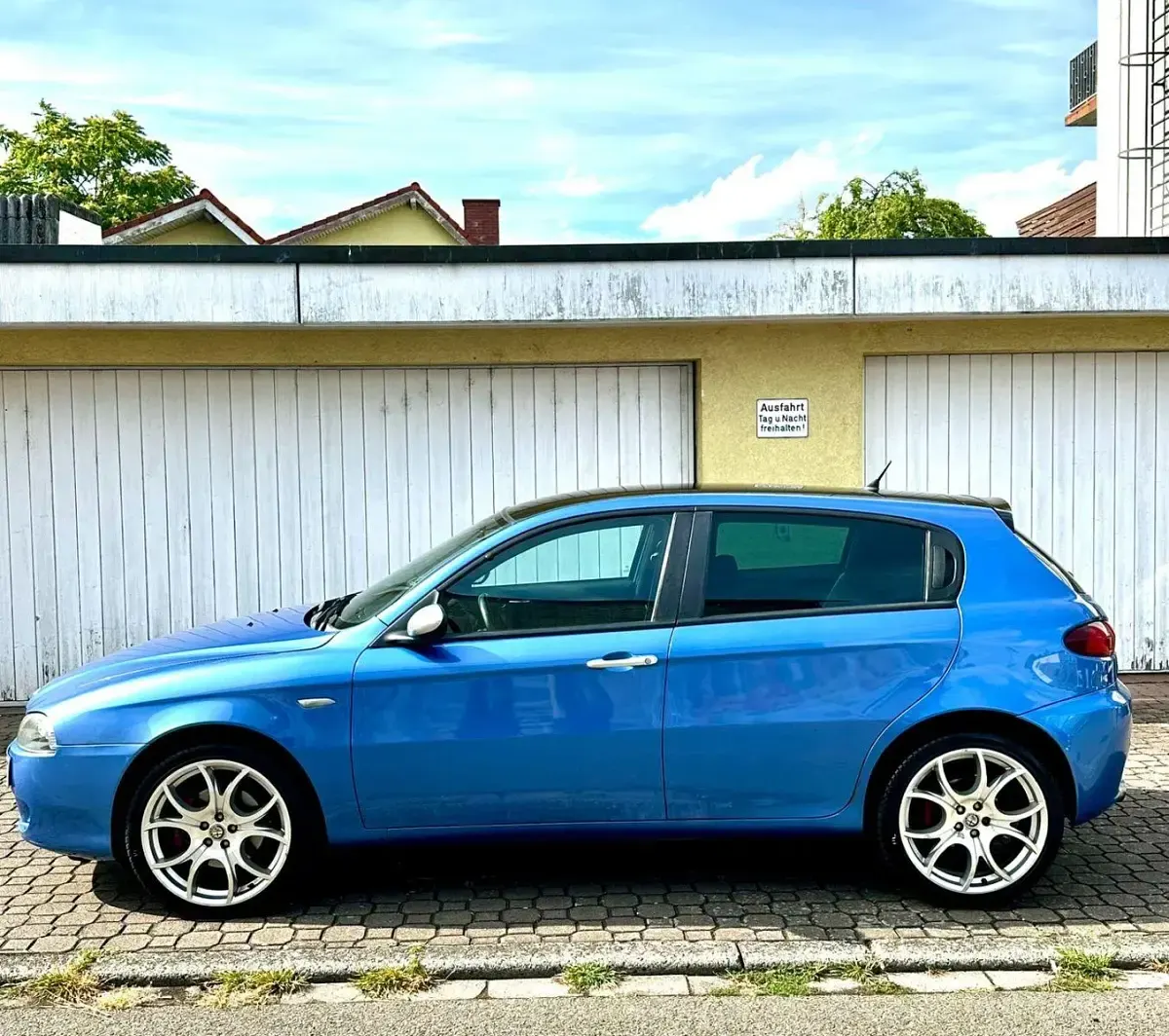 Gebraucht Alfa Romeo 147 120 PS (88 kW) 2007 Grau Kleinwagen