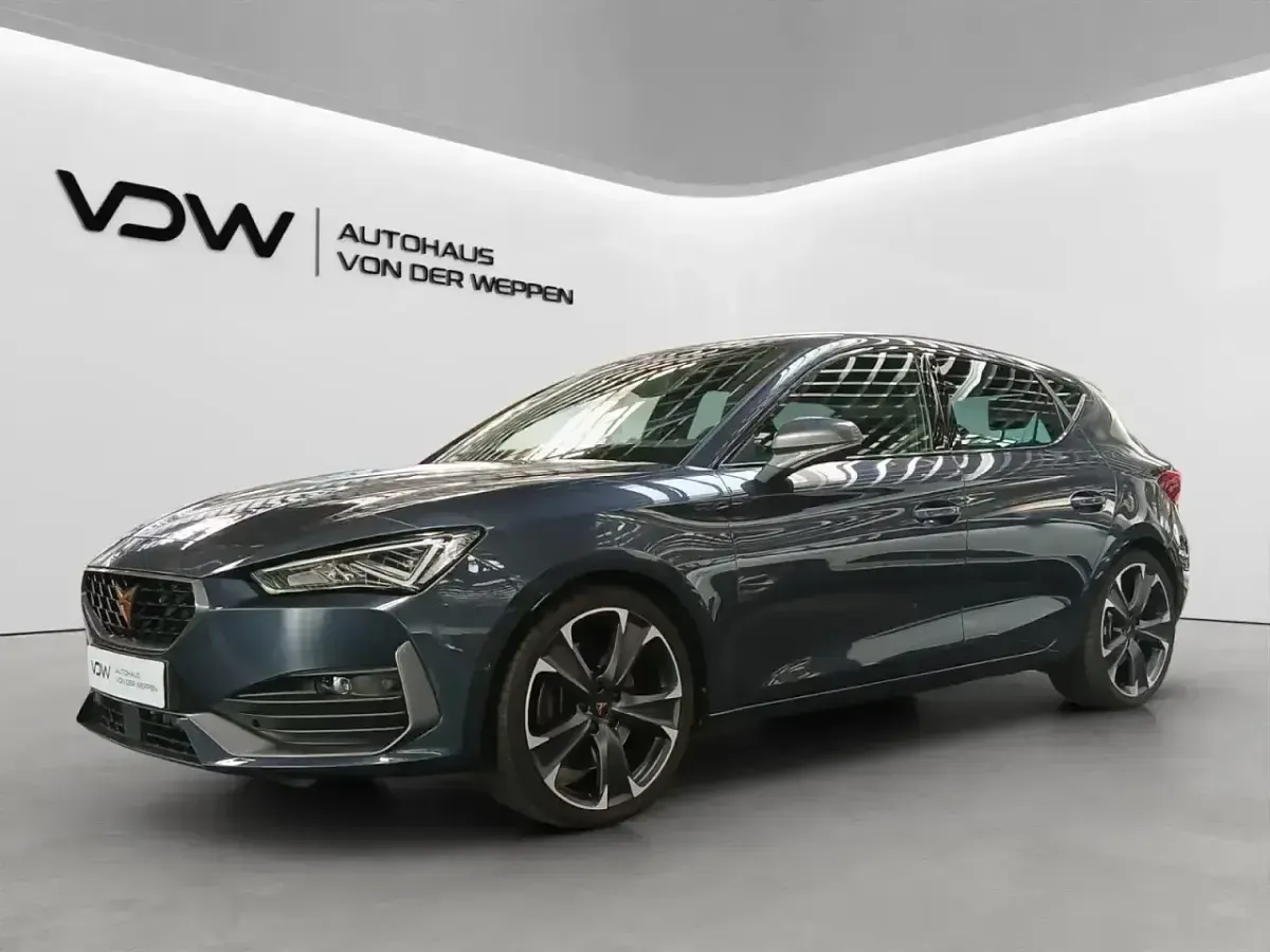 Używany Cupra Leon VZ 221 KM (162 kW) 2024 Sedan/Limuzyna