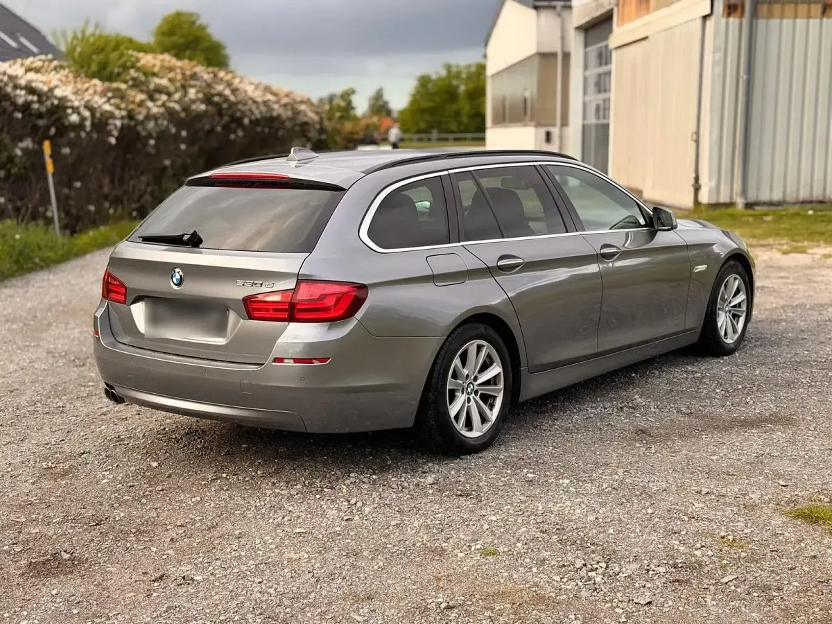 Gebraucht BMW 530 245 PS (180 kW) 2010 Grau Kombi