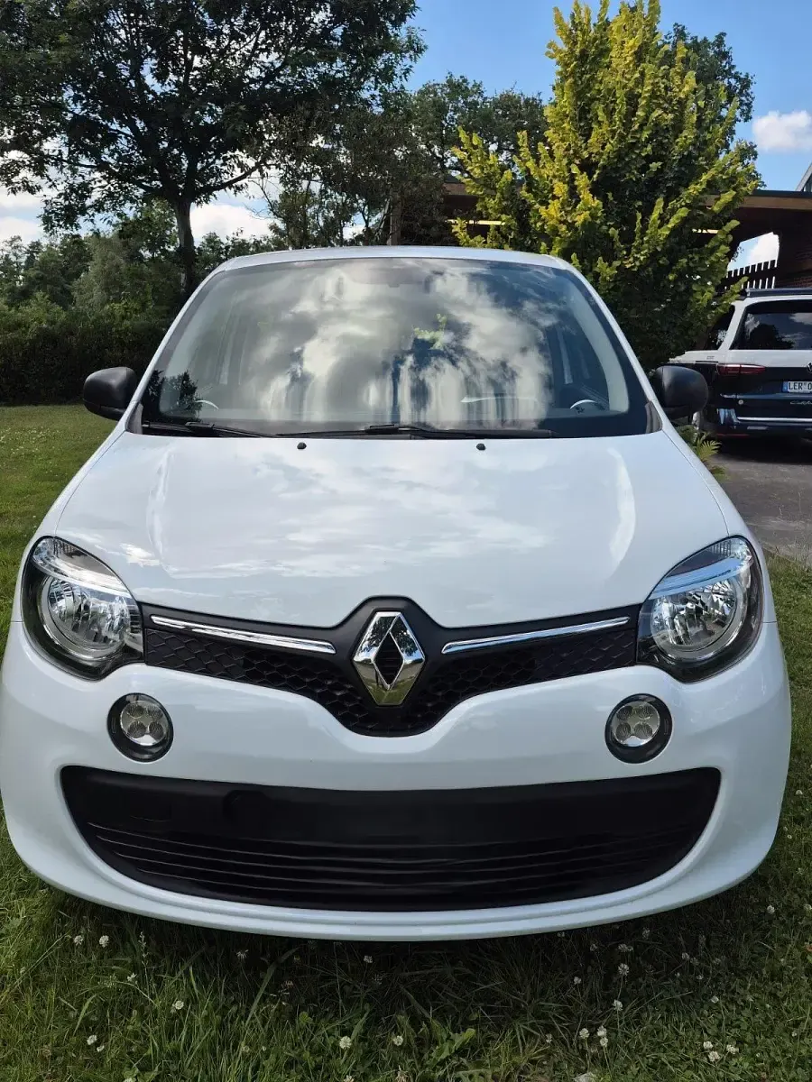 Gebraucht Renault Twingo Life 70 PS (51 kW) 2019 Weiß Kleinwagen