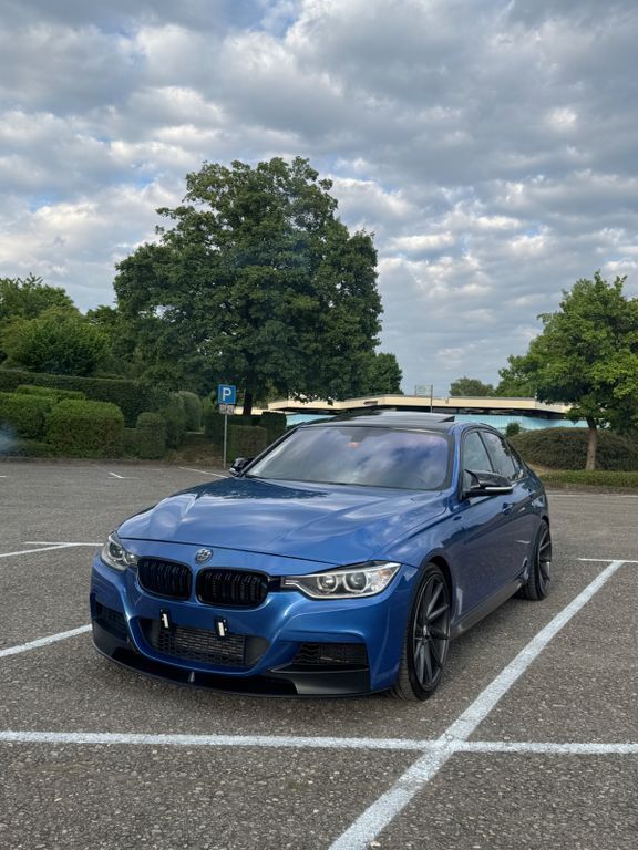 Gebraucht BMW 328 Sport Line 245 PS (180 kW) 2014 Blau Limousine