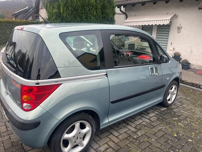 Andere farben Gebraucht 2006 Peugeot 1007 Van / Kleinbus | 2.000 € - Bild 1/4
