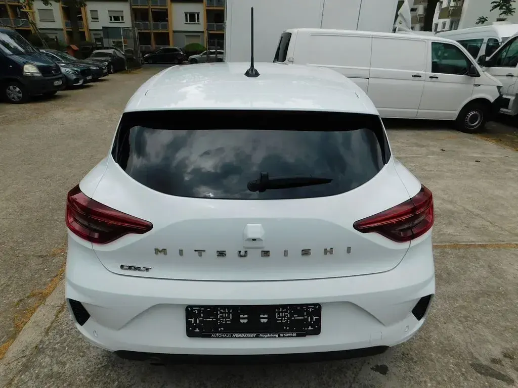 Gebraucht Mitsubishi Colt Plus 67 PS (49 kW) 2024 Weiß Kleinwagen