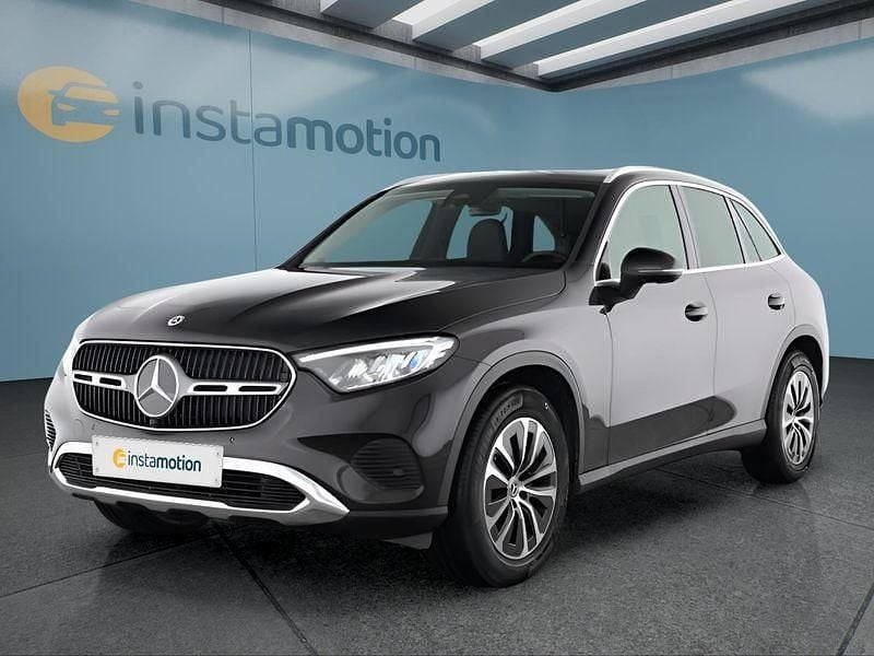 Schwarz Gebraucht 2024 Mercedes GLC200 SUV | 50.499 € (Fairer Preis) - Bild 1/4