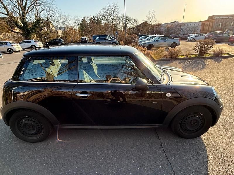 Gebraucht Mini ONE 98 PS (72 kW) 2011 Schwarz Kleinwagen