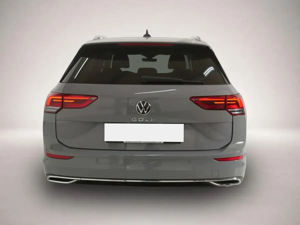 Gebraucht VW Golf VIII Move 110 PS (80 kW) 2024 Manufacturer Kombi
