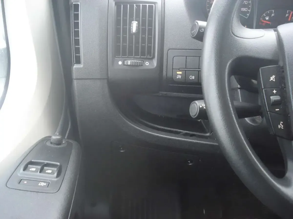 Gebraucht Opel Movano Edition 140 PS (102 kW) 2023 Casabl/arctic/eisweiss/kaolin Van