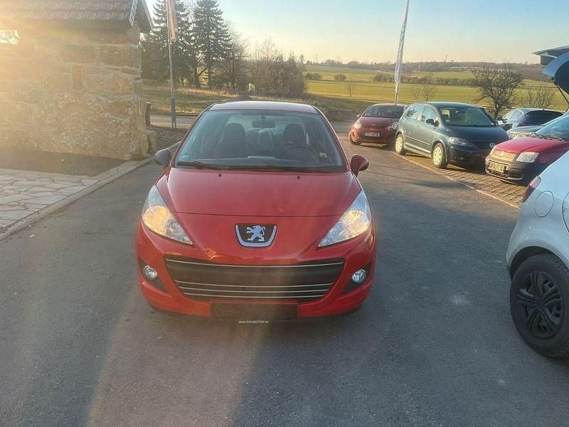 Gebraucht Peugeot 207 Style 95 PS (69 kW) 2011 Rot Limousine