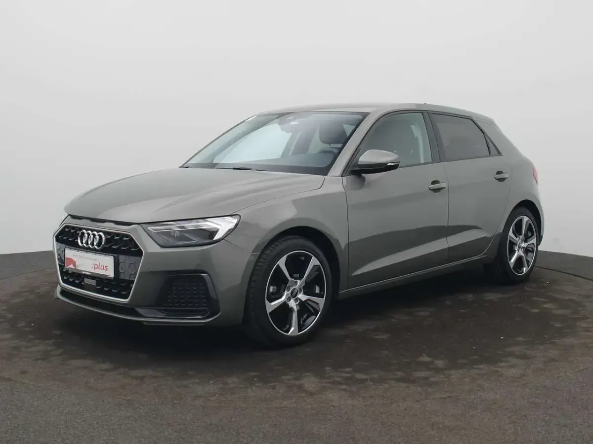 Gebraucht Audi A1 Advanced Plus 116 PS (85 kW) 2025 Chronosgrau metallic SUV
