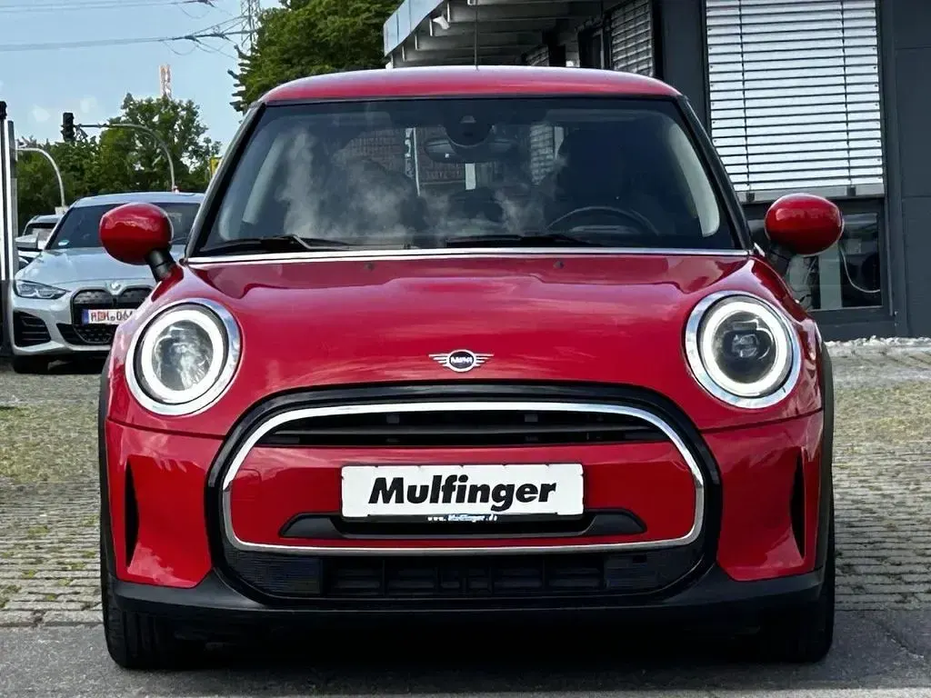 Gebraucht Mini ONE Classic 102 PS (75 kW) 2022 Chili red Kleinwagen