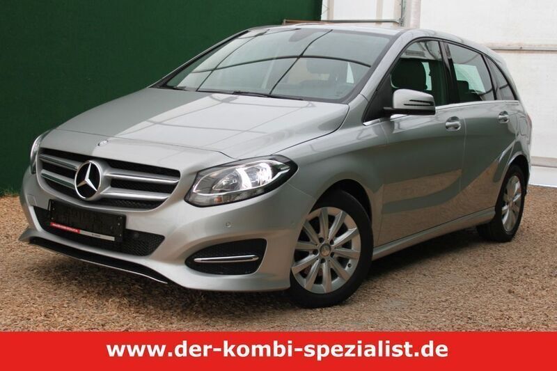 Silber Gebraucht 2017 Mercedes B180 Van / Kleinbus | 17.650 € (Guter Preis) - Bild 1/4