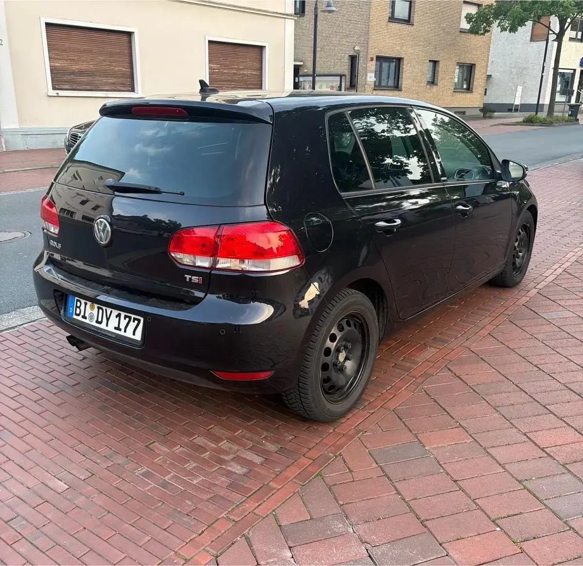 Gebraucht VW Golf VI Style 122 PS (89 kW) 2011 Schwarz Kleinwagen