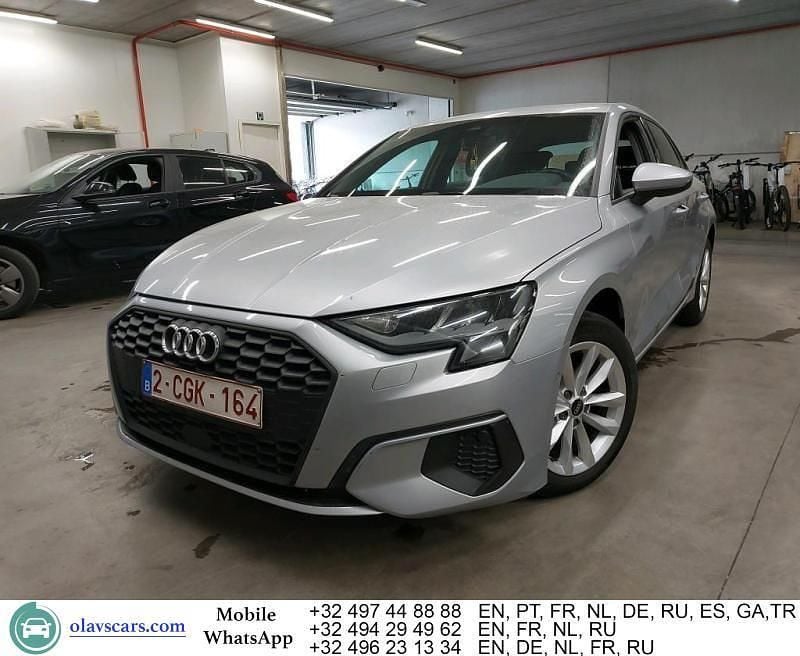 Gebraucht Audi A3 116 PS (85 kW) 2022 Grau Limousine