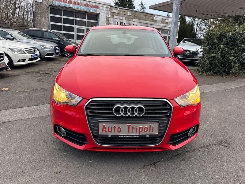 Rot Gebraucht 2014 Audi A1 Sportback Ambition Kleinwagen | 7.990 € (Guter Preis) - Bild 1/4