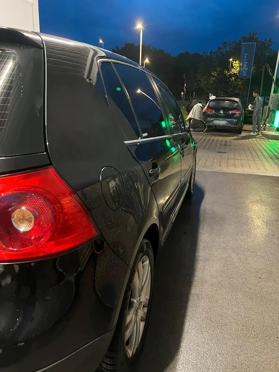 Gebraucht VW Golf IV Edition 105 PS (77 kW) 2006 Schwarz Limousine