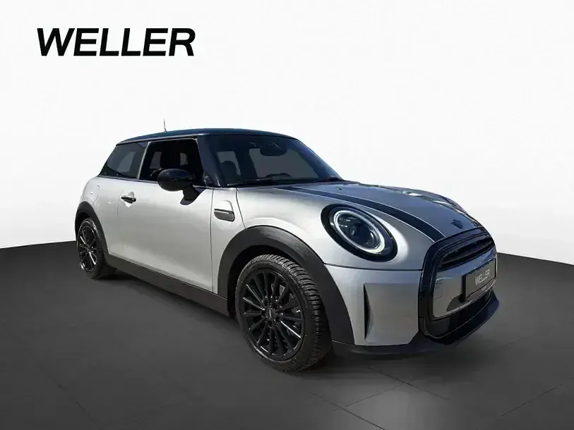 Używany Mini Cooper 136 KM (100 kW) 2023 Srebrny Hatchback