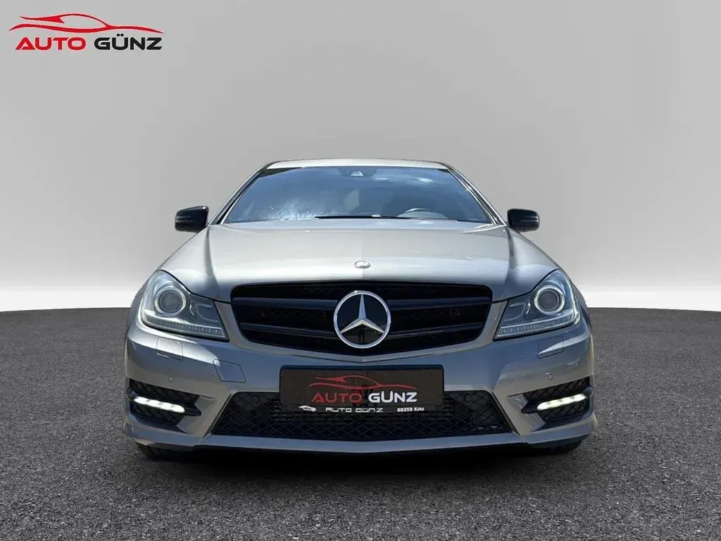 Gebraucht Mercedes C250 AMG line 204 PS (150 kW) 2011 Silber Coupé