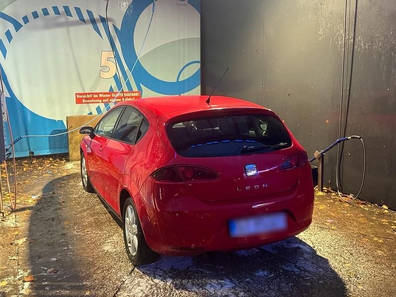 Gebraucht Seat Leon 105 PS (77 kW) 2005 Rot Kleinwagen