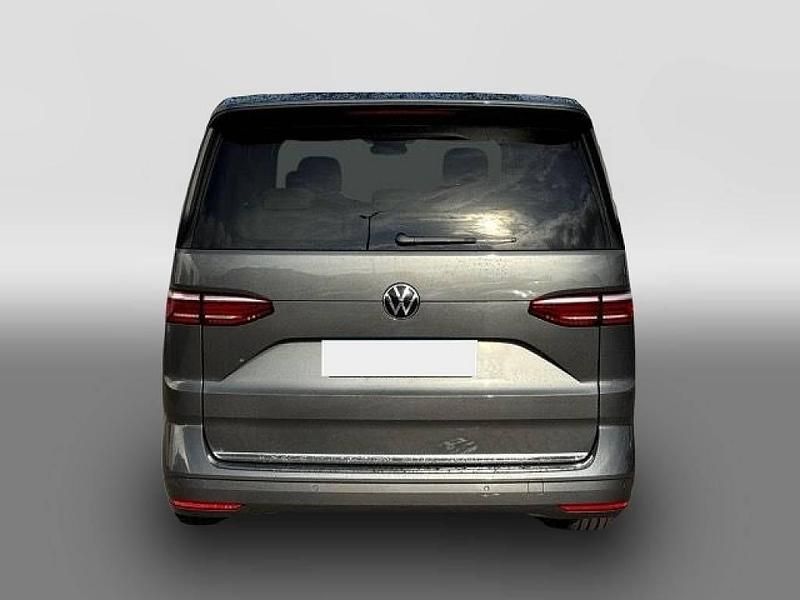 Gebraucht VW Multivan Style 150 PS (110 kW) 2024 Grau Van