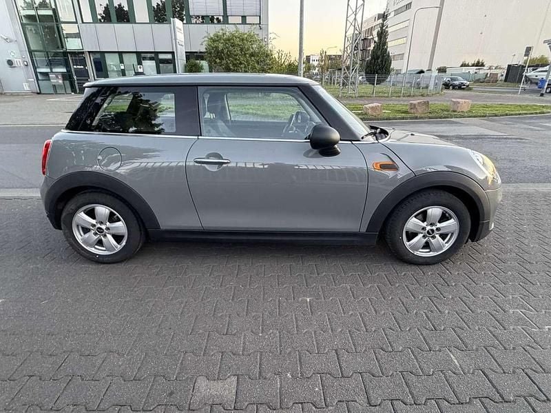 Gebraucht Mini ONE Pepper 102 PS (75 kW) 2015 Moonwalk grey (metallic) Kleinwagen