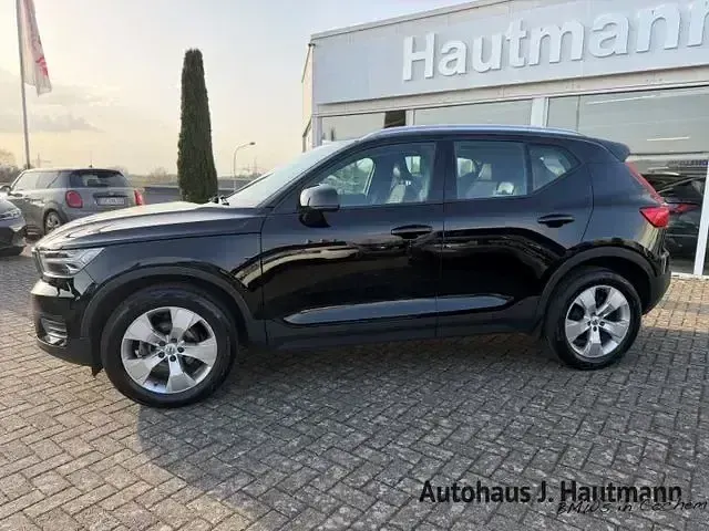 Gebraucht Volvo XC40 Momentum 150 PS (110 kW) 2020 Schwarz SUV