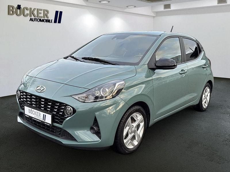 Mangrove green Gebraucht 2023 Hyundai i10 GO! Kleinwagen | 12.990 € (Fairer Preis) - Bild 1/4