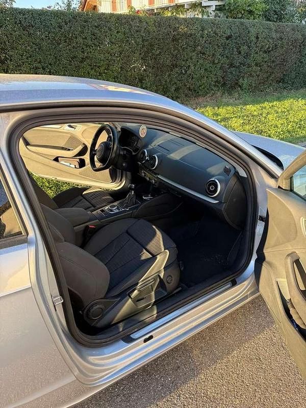 Gebraucht Audi A3 Ambition 150 PS (110 kW) 2015 Silber Limousine