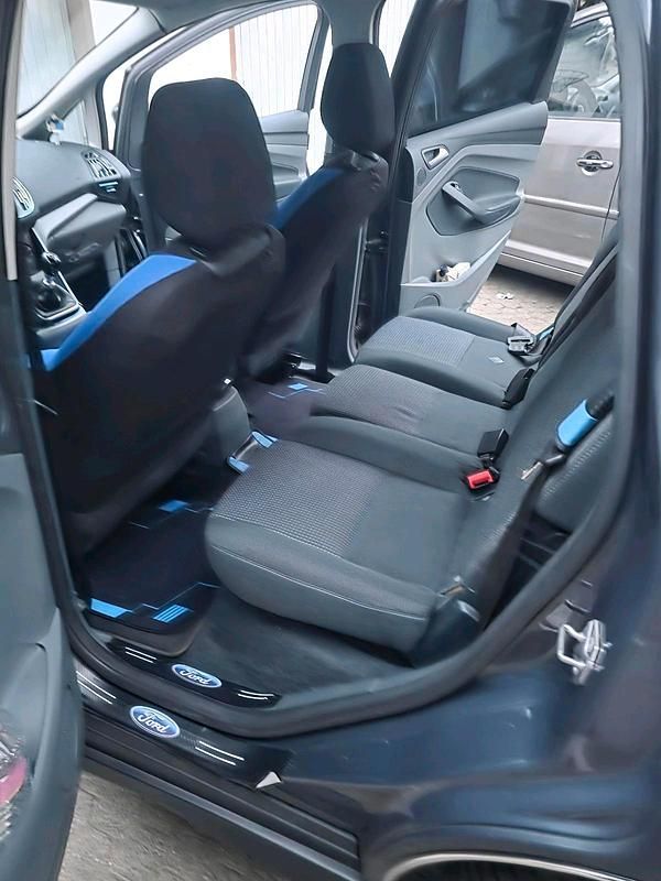 Second-hand Ford C-MAX 85 CP (62 kW) 2011 Gri Monovolum