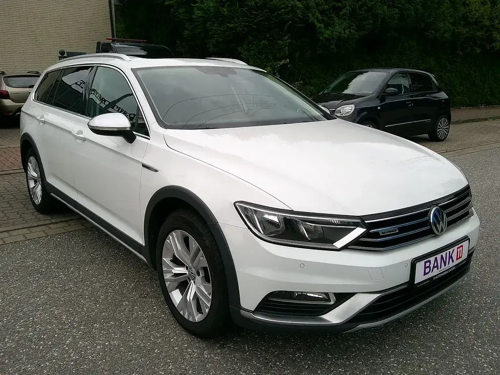 Gebraucht VW Passat Alltrack 150 PS (110 kW) 2017 Weiß Kombi