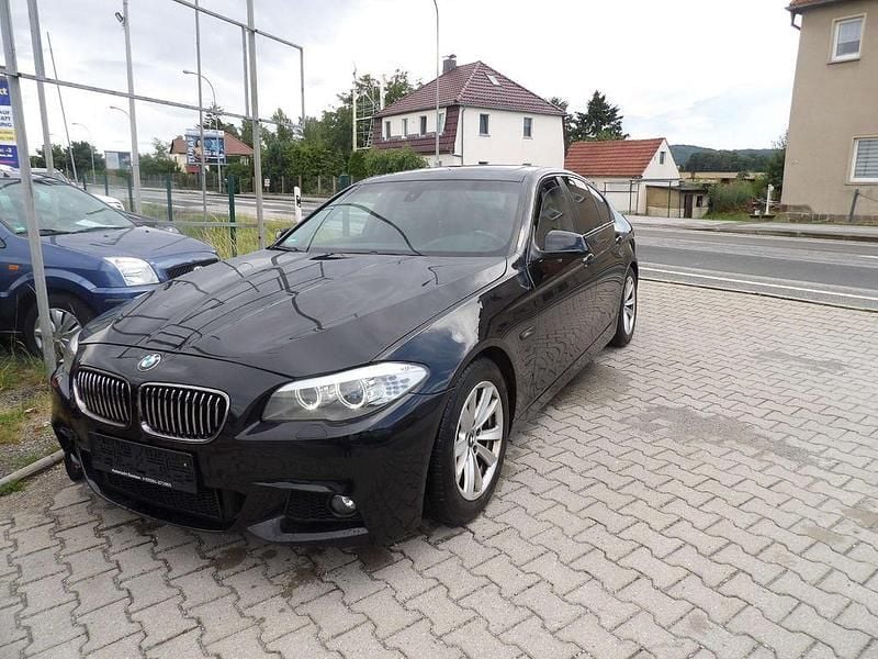 Schwarz Gebraucht 2011 BMW 520 Sport Line Limousine | 12.999 € (Fairer Preis) - Bild 1/4